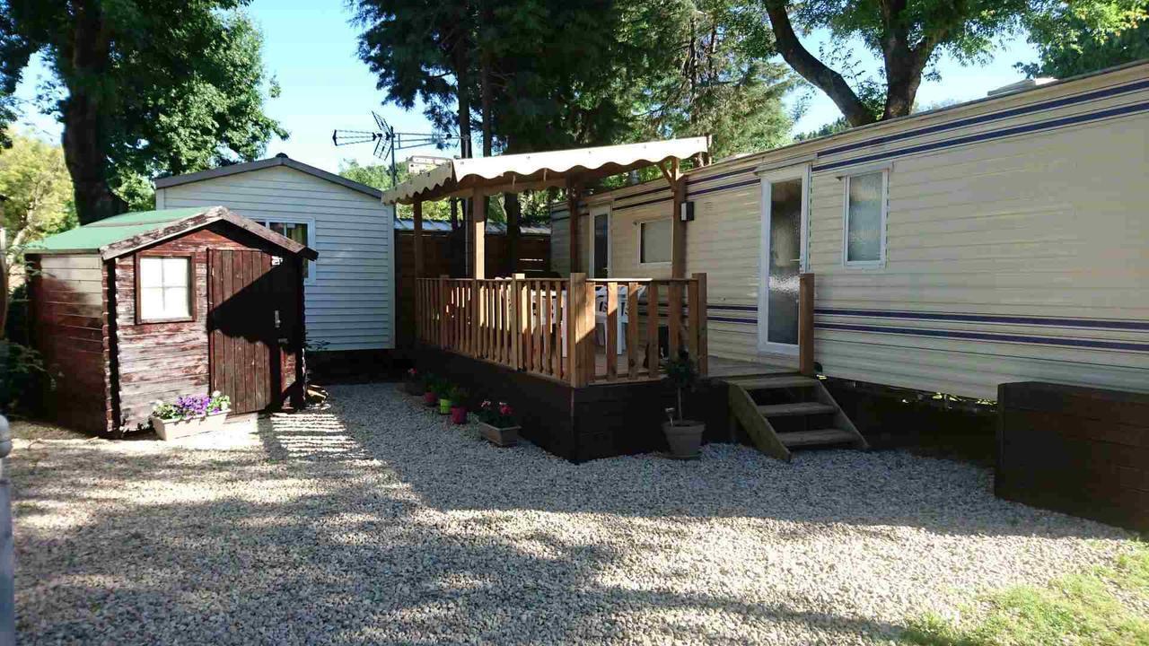 Отель Camping Les Mimosas Пегома Экстерьер фото