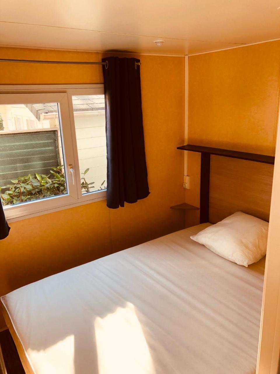 Отель Camping Les Mimosas Пегома Экстерьер фото